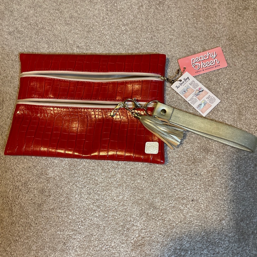 Peachy Keen The Versi Bag